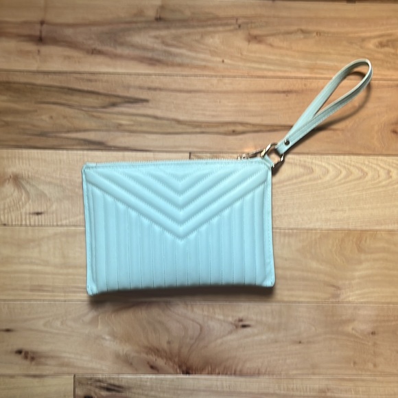 A New Day Wristlet - Picture 2 of 10